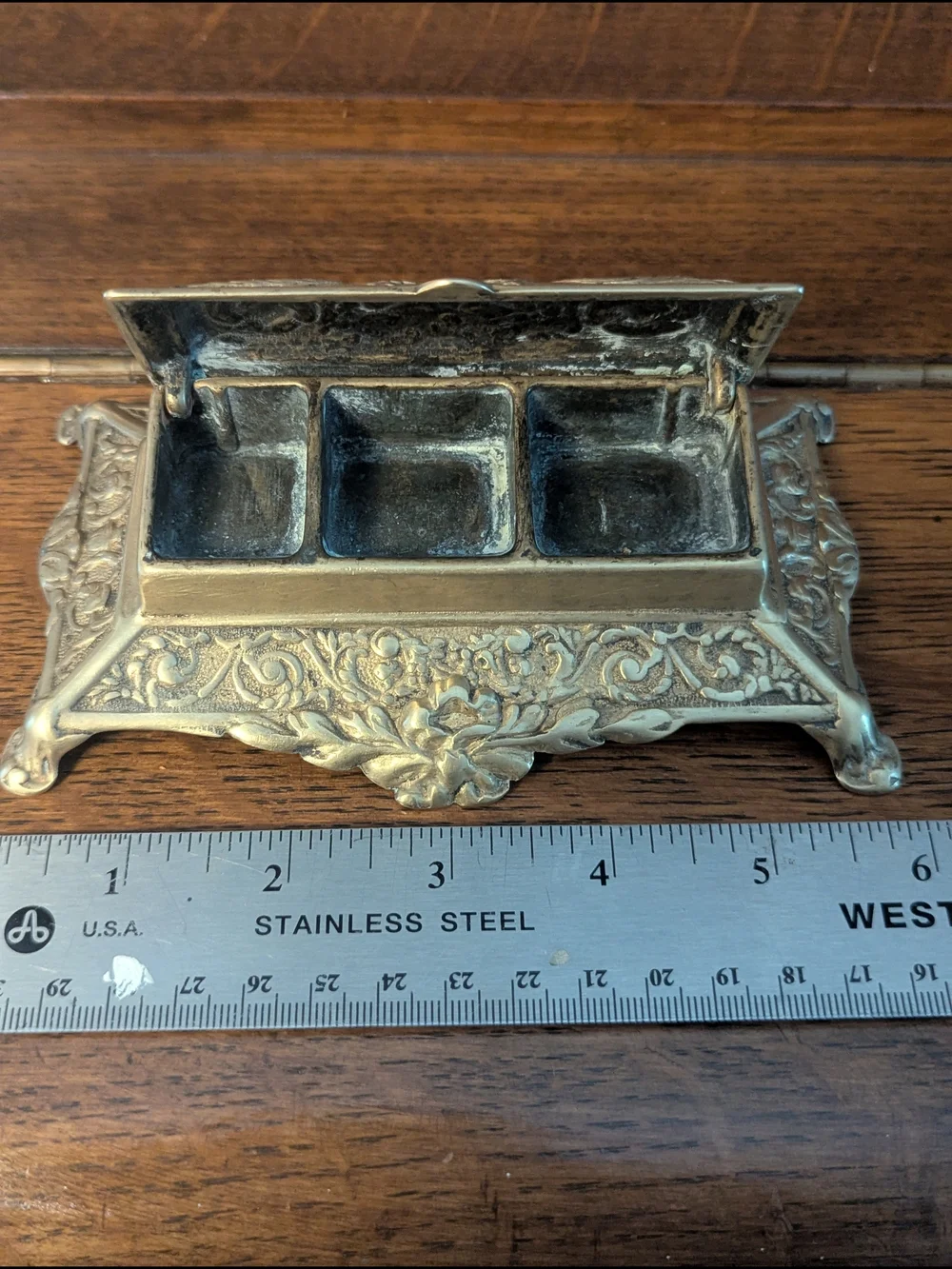 Italian Brass Stamp Box Or Jewelry Casket – Ornate Baroque - Picture 3 of 8
